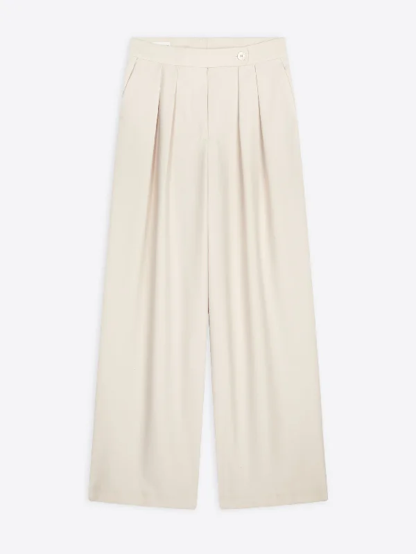 Wide pleated pants